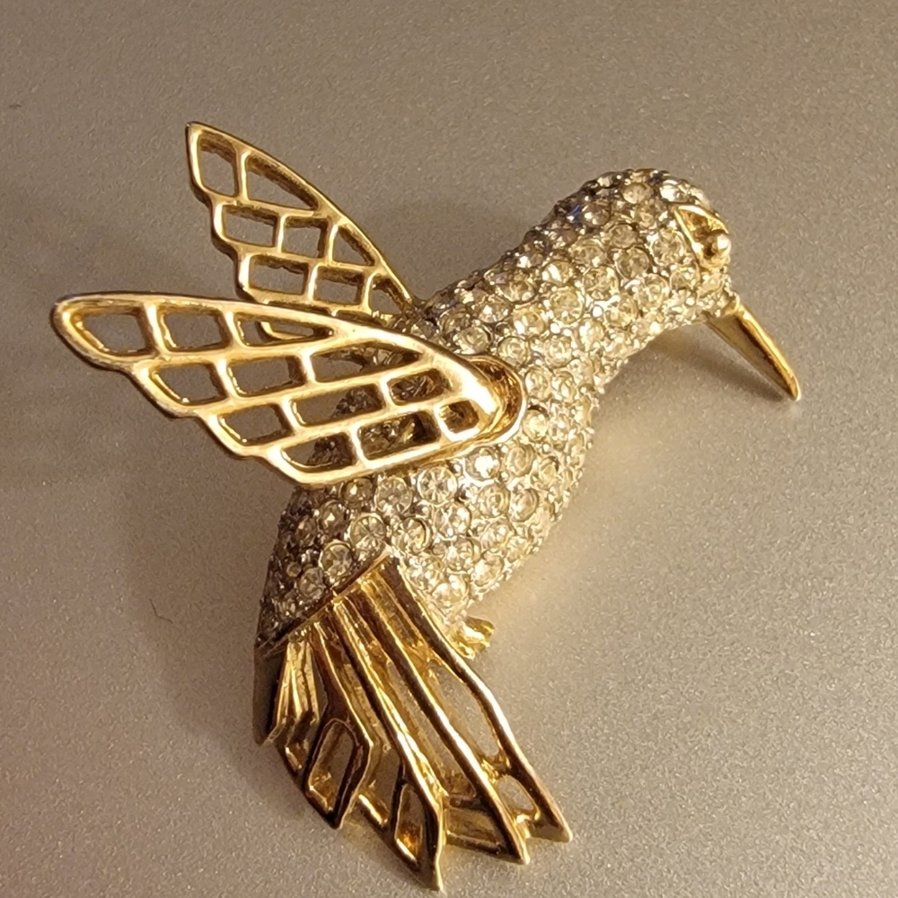 Vintage pin